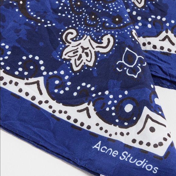 ACNE STUDIOS - Royal Blue + White Bandana Scarf - NWT - Picture 2 of 4